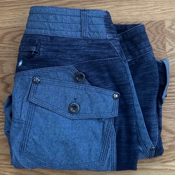 Lululemon Ride On Short (6) - Picture 13 of 16